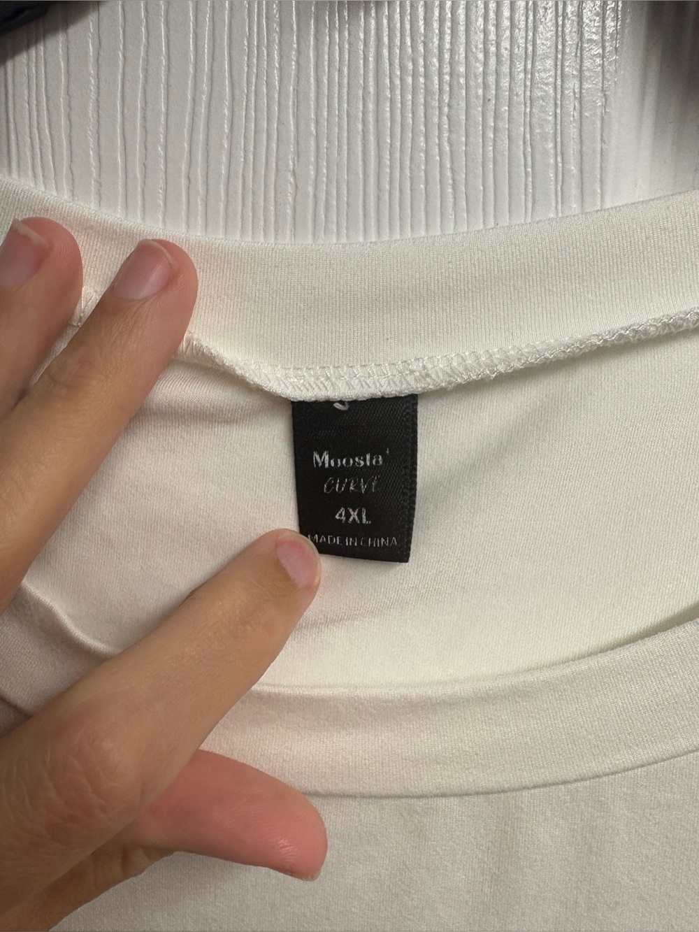 Moosta Curve Graphic T-Shirt Size 4XL - Picture 2 of 2